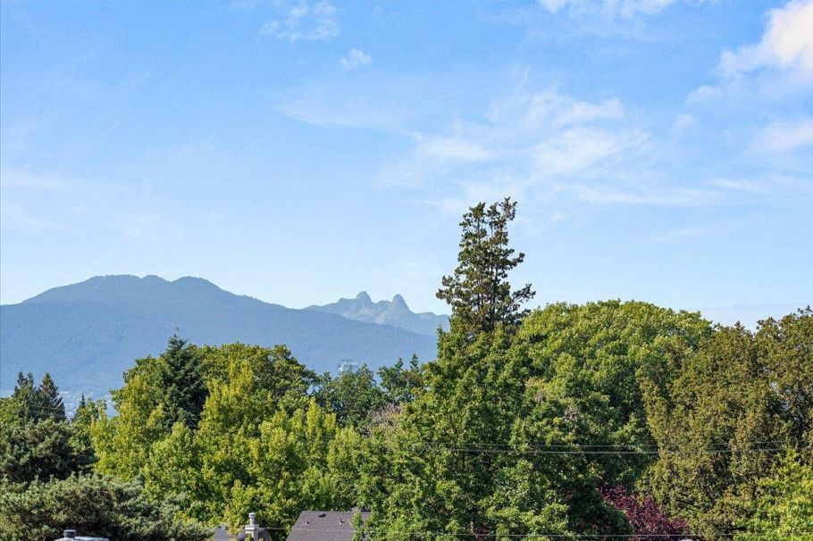 4110 Columbia Street Vancouver, BC - 30