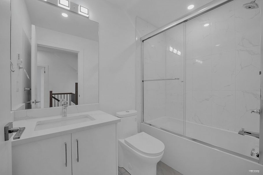 5140 Slocan Street Vancouver, BC - 12