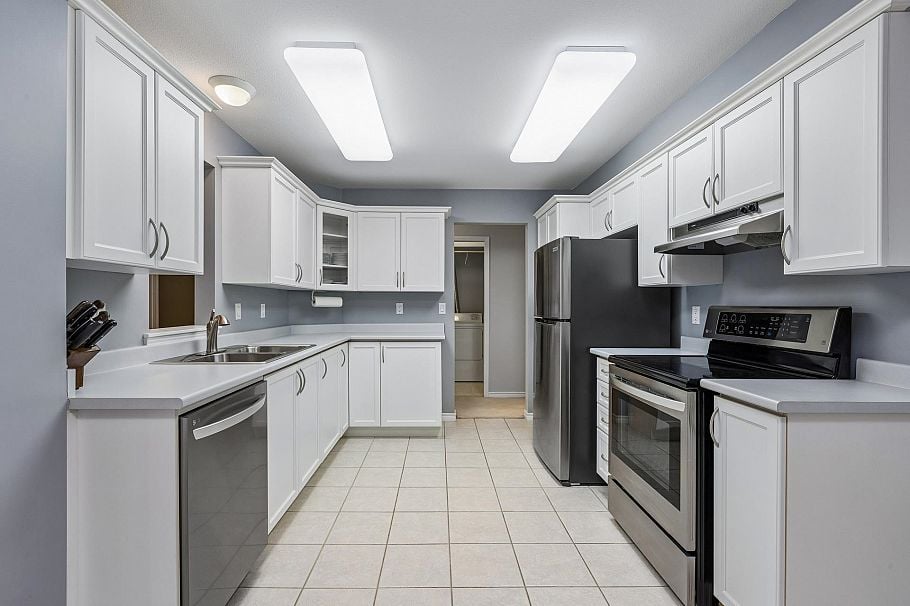 206 1150 Lynn Valley Road North Vancouver, BC - 14