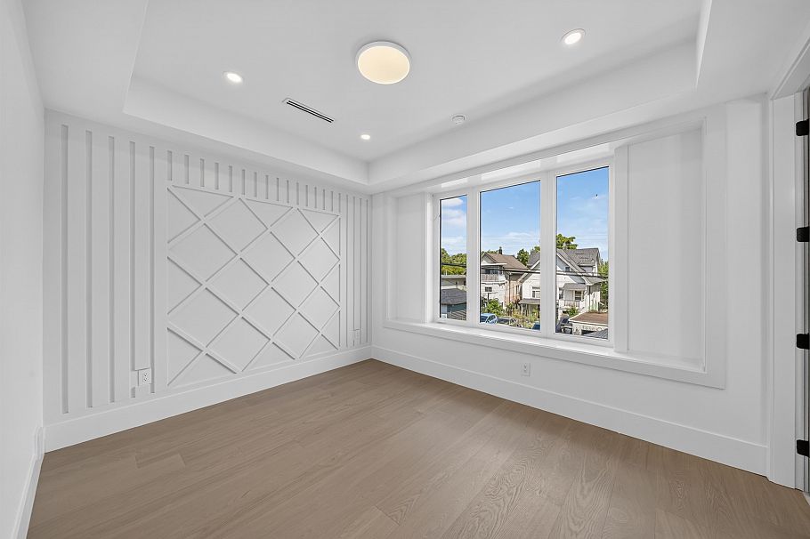 2 847 E 10th Avenue Vancouver, BC - 12