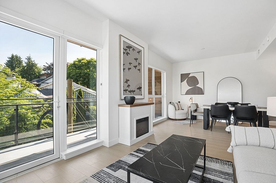 321 422 E 3rd Street North Vancouver, BC - 3