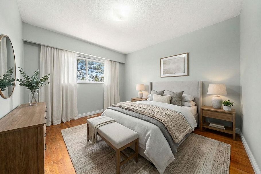 753 E 9th Street North Vancouver, BC - 24