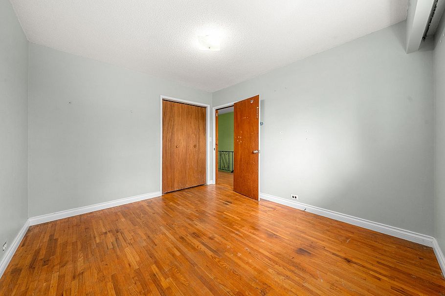 753 E 9th Street North Vancouver, BC - 25