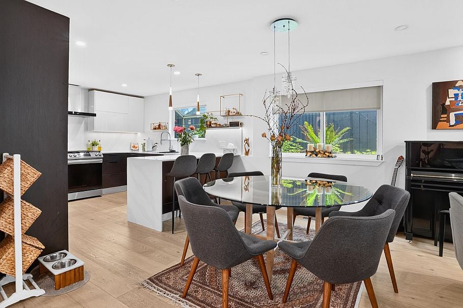 514 W 28th Street North Vancouver, BC - 5