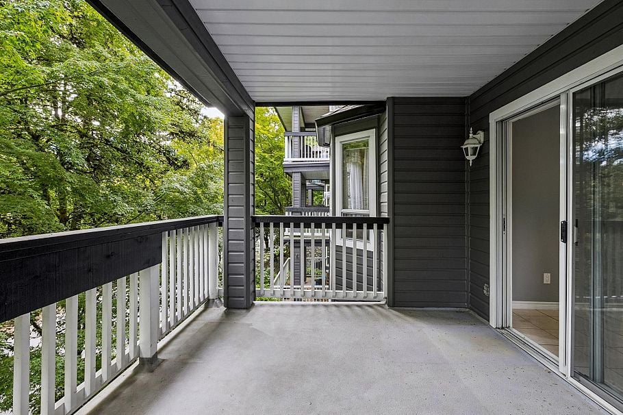 206 1150 Lynn Valley Road North Vancouver, BC - 27