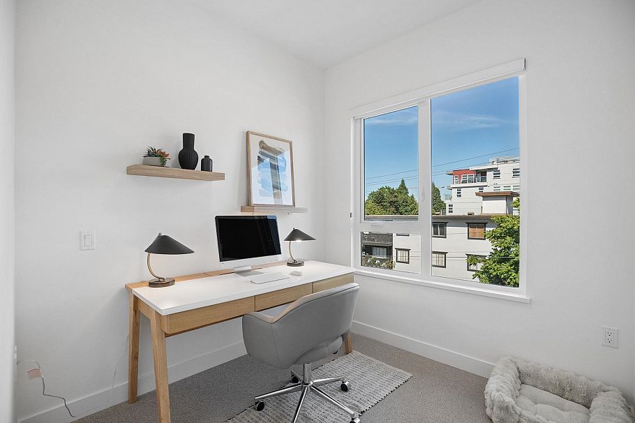 321 422 E 3rd Street North Vancouver, BC - 16