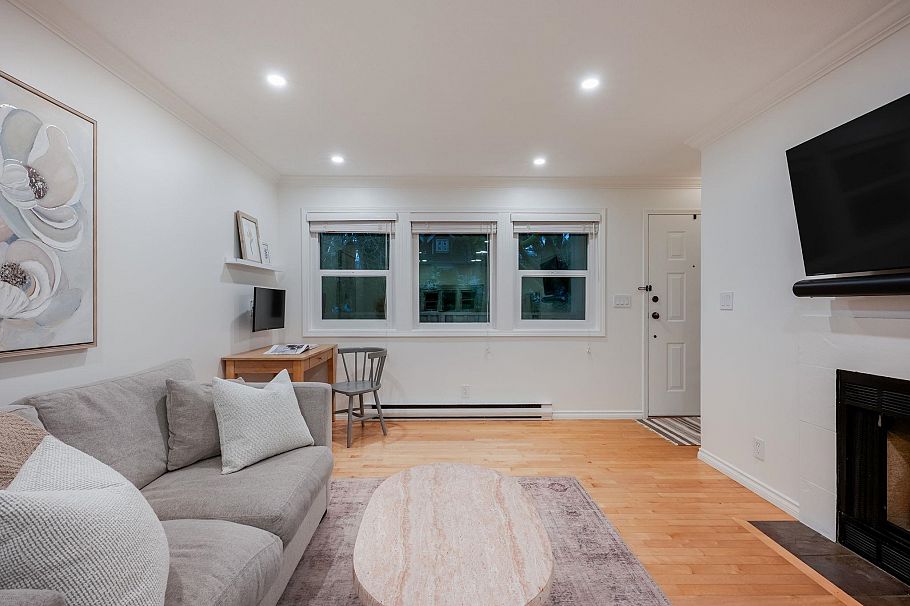 195 W 13th Avenue Vancouver, BC - 8
