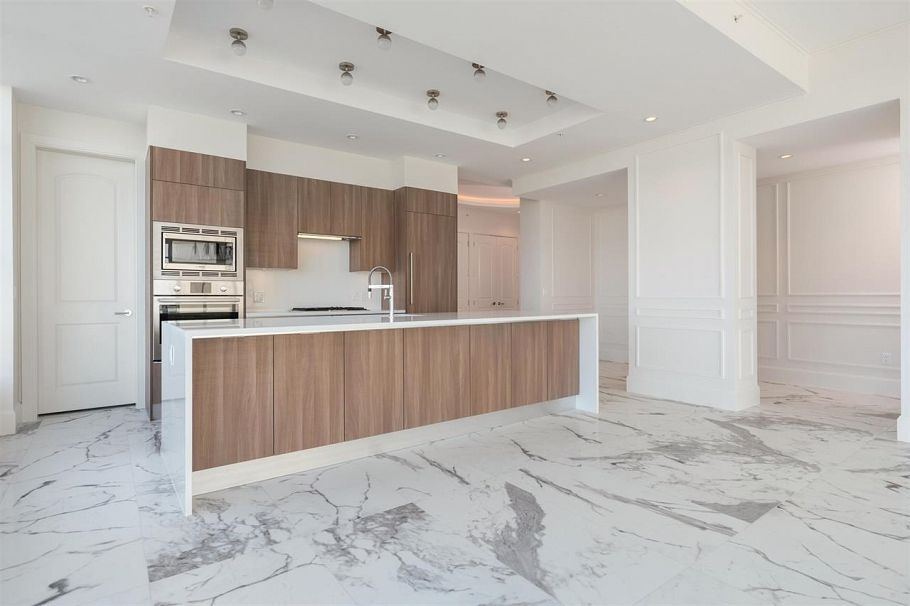 901 185 Victory Ship Way North Vancouver, BC - 7