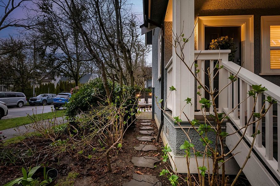 195 W 13th Avenue Vancouver, BC - 26