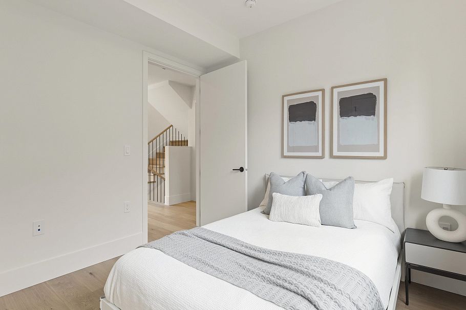 1 3919 W 18th Avenue Vancouver, BC - 20