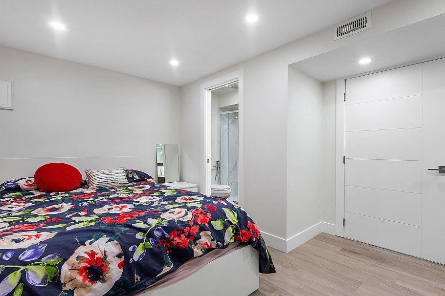 3581 Bluebonnet Road North Vancouver, BC - 20