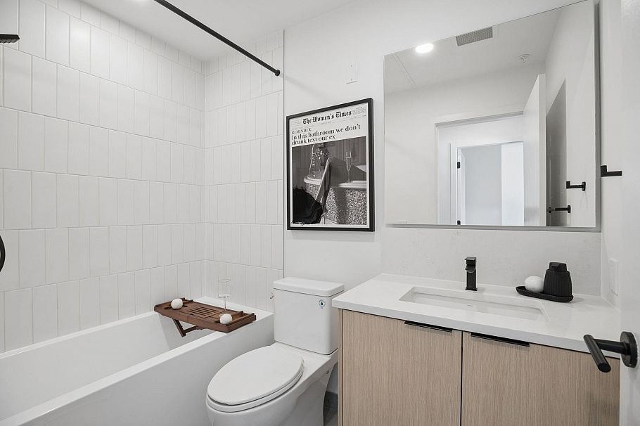 321 422 E 3rd Street North Vancouver, BC - 15