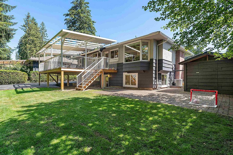 3581 Bluebonnet Road North Vancouver, BC - 24