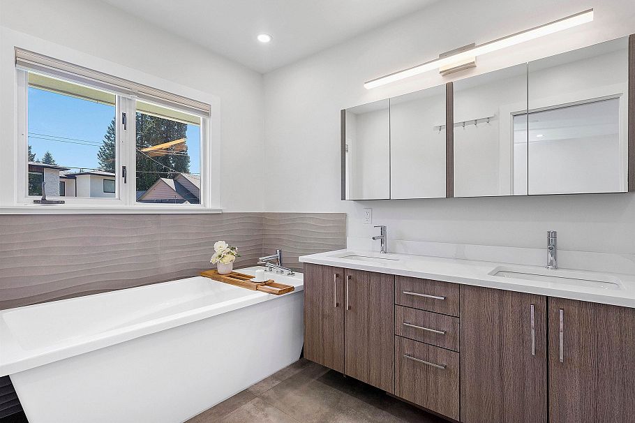 3581 Bluebonnet Road North Vancouver, BC - 8