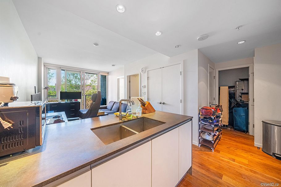 608 8488 Cornish Street Vancouver, BC - 4