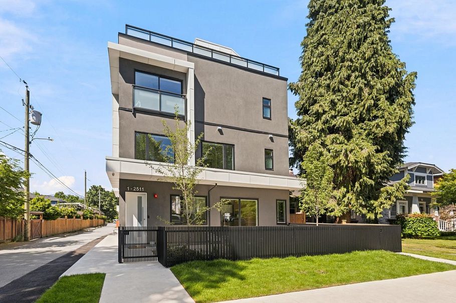 1 2511 Kitchener Street Vancouver, BC - 3