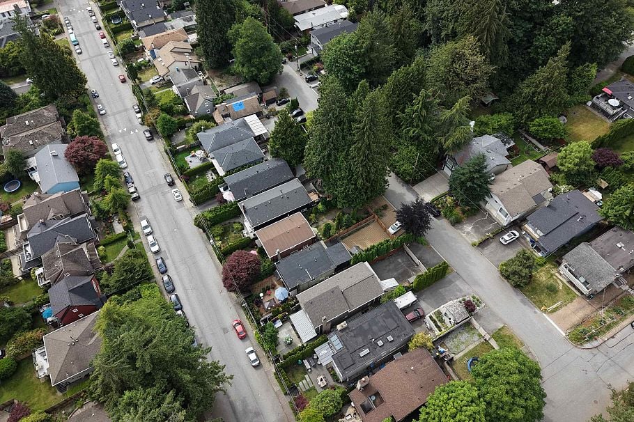 514 W 28th Street North Vancouver, BC - 39