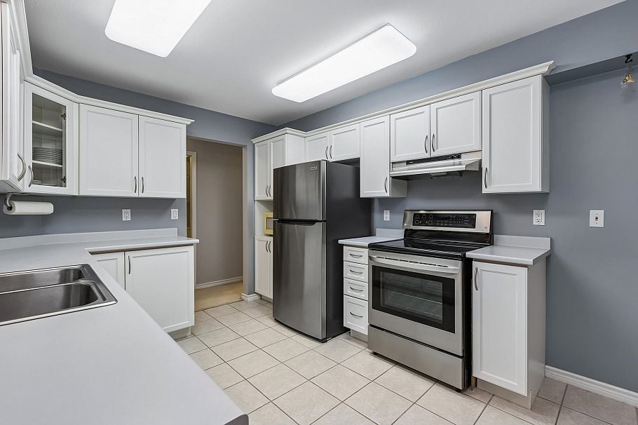 206 1150 Lynn Valley Road North Vancouver, BC - 13