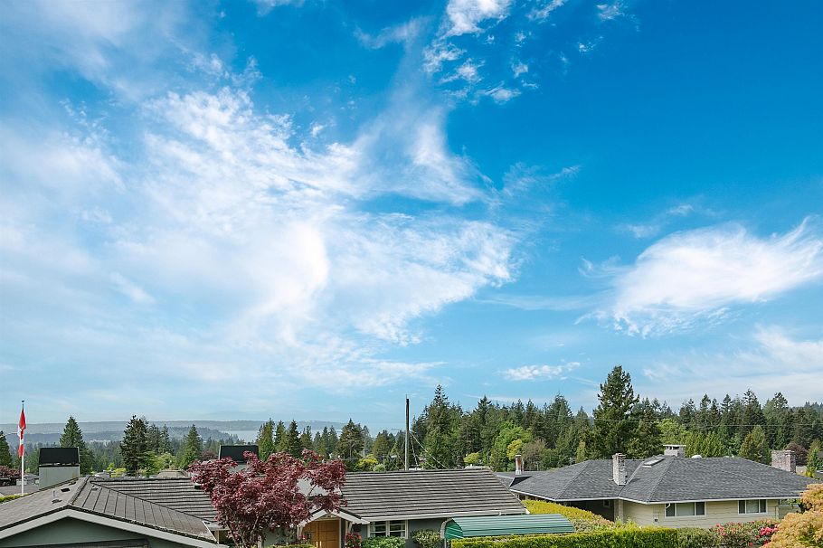 4106 Canterbury Crescent North Vancouver, BC - 2