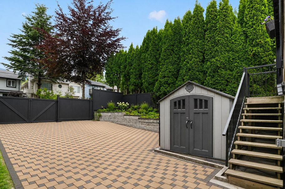 514 W 28th Street North Vancouver, BC - 30