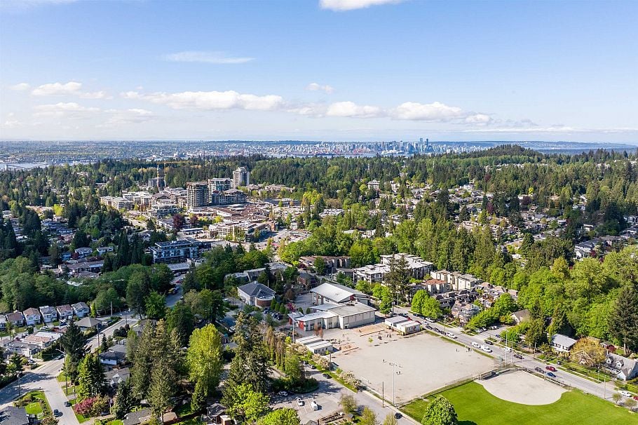206 1150 Lynn Valley Road North Vancouver, BC - 34
