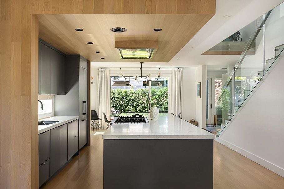 452 E 4th Street North Vancouver, BC - 8