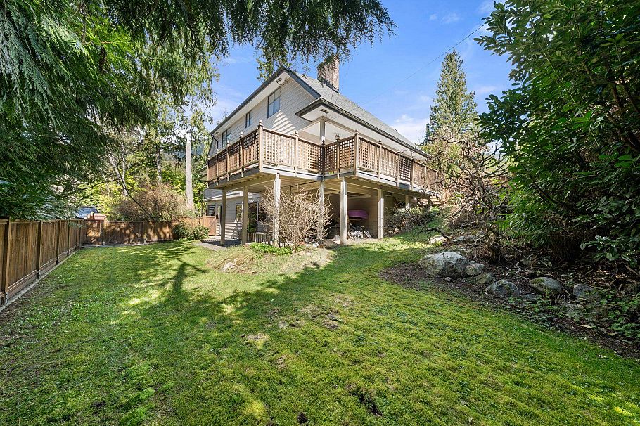 4877 Cedarcrest Avenue North Vancouver, BC - 38