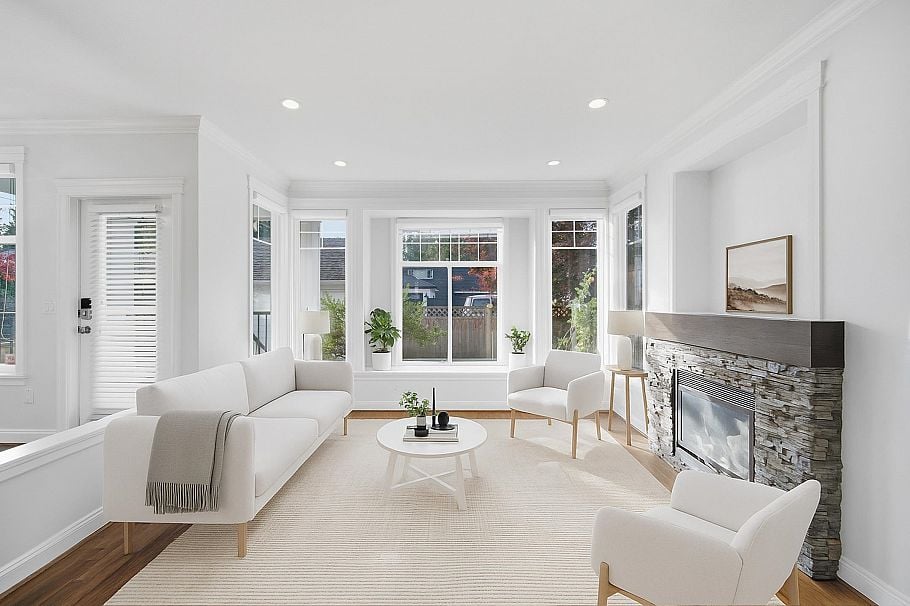 2411 George Street North Vancouver, BC - 6