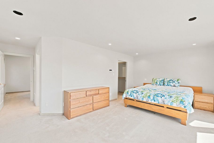 305 E 17th Street North Vancouver, BC - 21