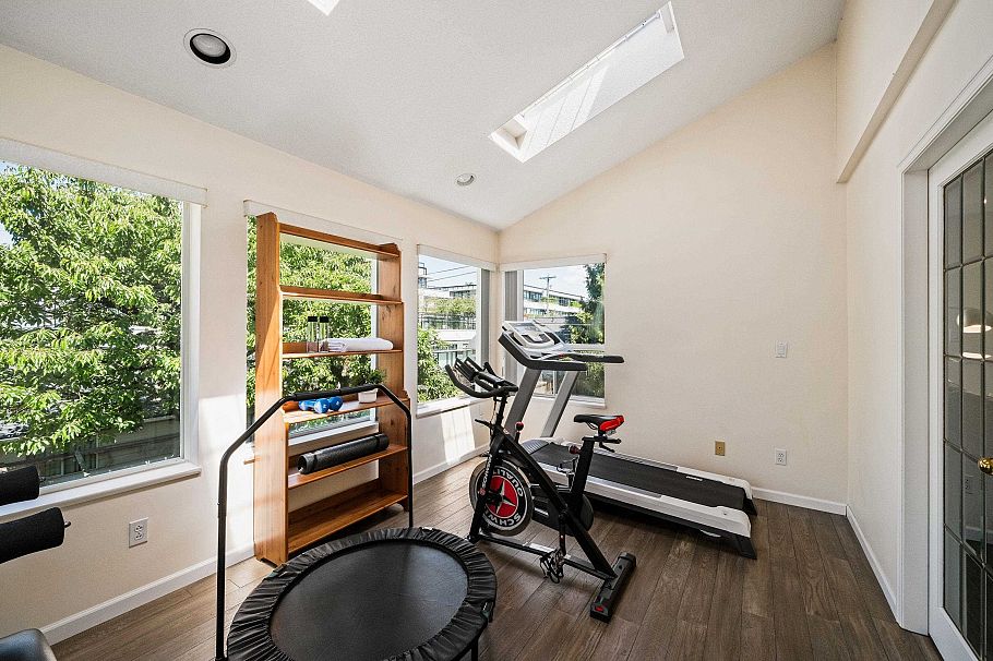 455 W 26th Avenue Vancouver, BC - 13