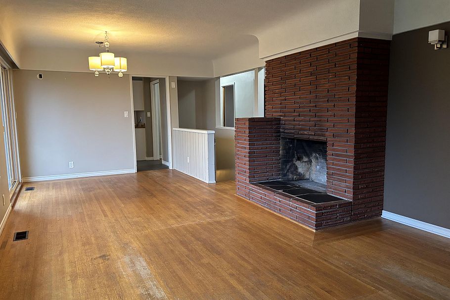981 Friar Crescent North Vancouver, BC - 19