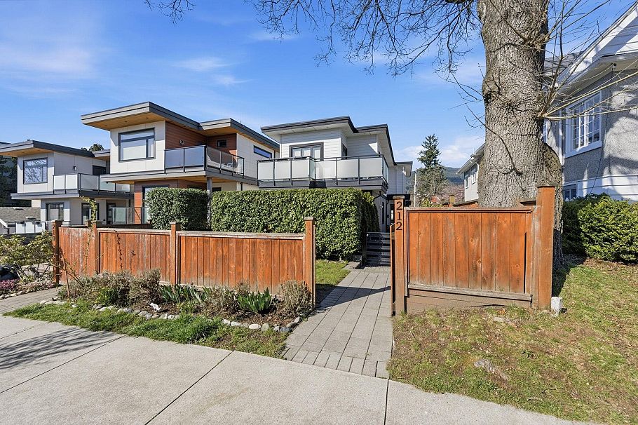 212 E 18th Street North Vancouver, BC - 3