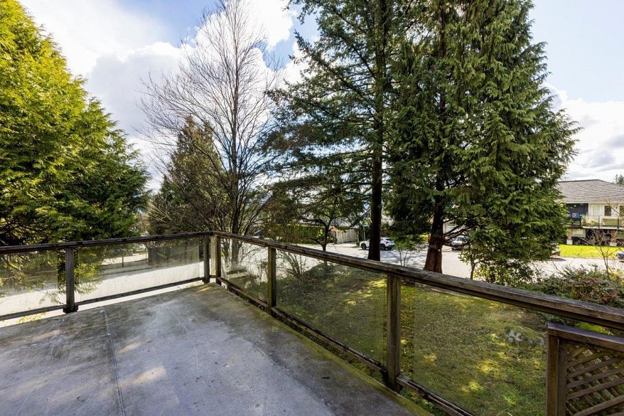 981 Friar Crescent North Vancouver, BC - 5