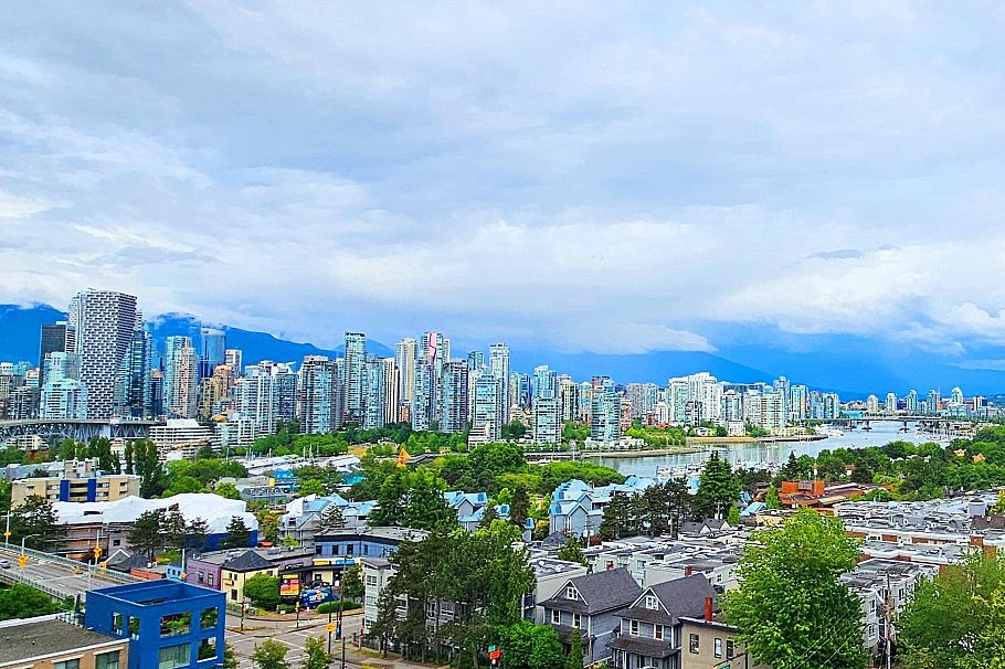 1001 1438 W 7th Avenue Vancouver, BC - 1
