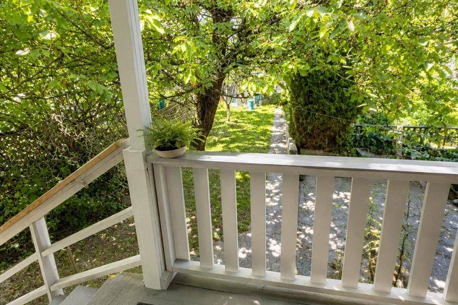 3141 E Broadway Vancouver, BC - 9
