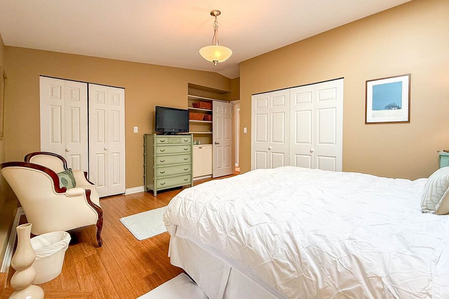 ADDRESS WITHHELD, North Vancouver BC V7P 2J7 North Vancouver, BC - 27