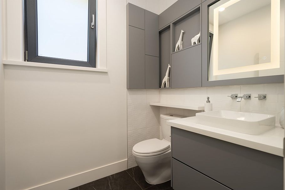 812 E 6th Street North Vancouver, BC - 11