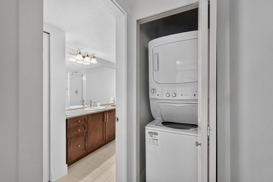 311 5725 Agronomy Road Vancouver, BC - 20