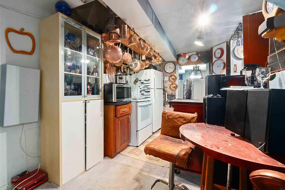 5735 Earles Street Vancouver, BC - 20