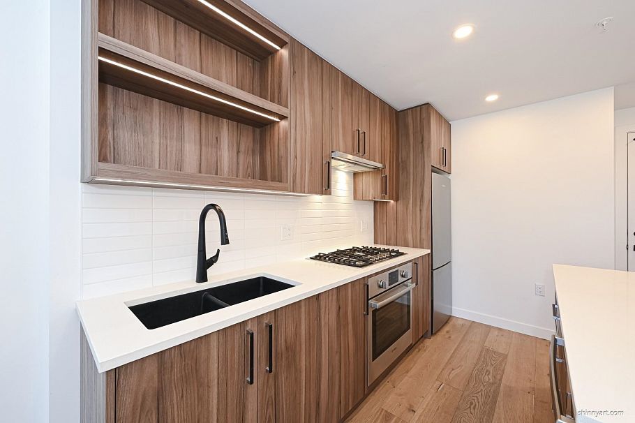 207 6859 Cambie Street Vancouver, BC - 4