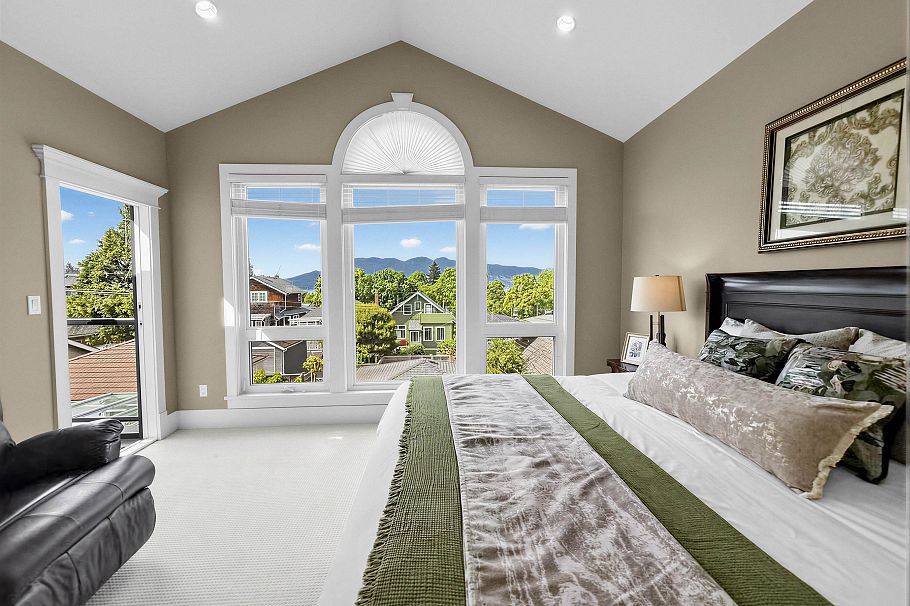 4009 W 11th Avenue Vancouver, BC - 23