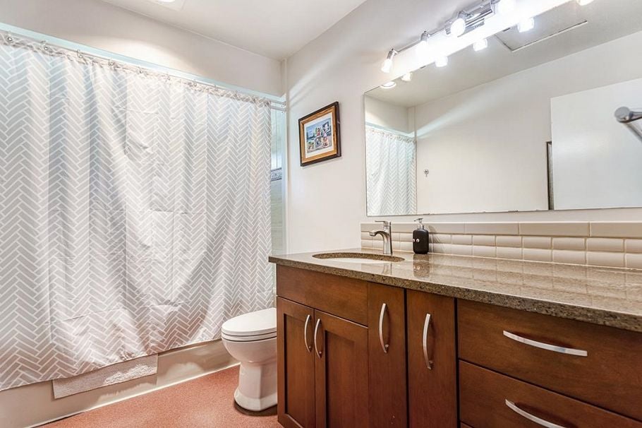 7360 Toba Place Vancouver, BC - 14