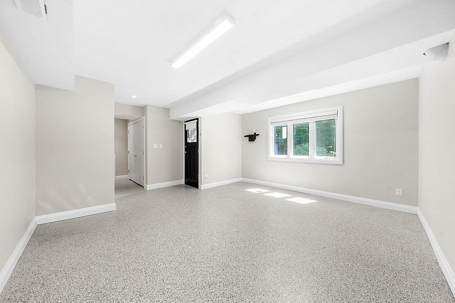 1776 Medwin Place North Vancouver, BC - 31