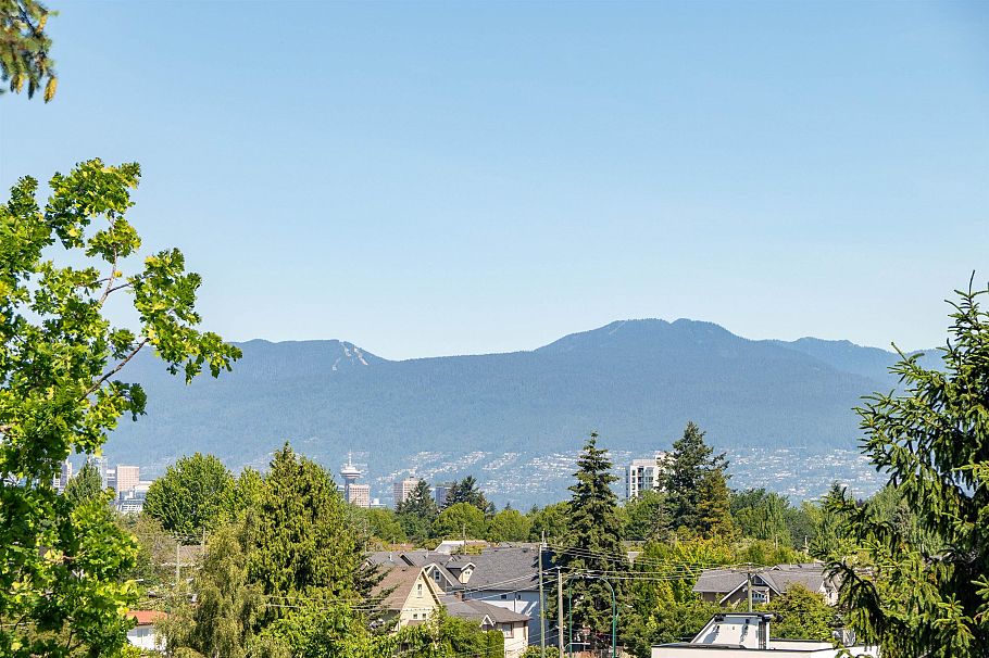 1 1450 E 30th Avenue Vancouver, BC - 33