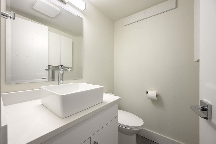 316 1385 Draycott Road North Vancouver, BC - 35