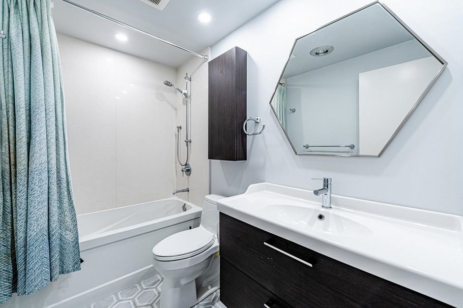 203 738 Broughton Street Vancouver, BC - 15