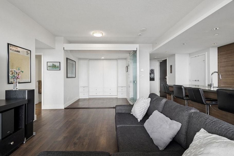 2303 1550 Fern Street North Vancouver, BC - 9