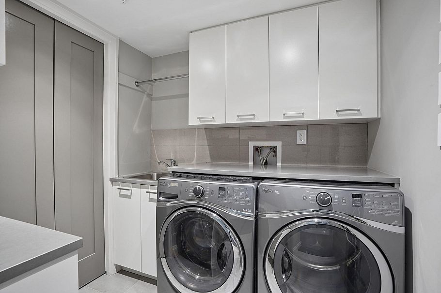 4481 W 15th Avenue Vancouver, BC - 33