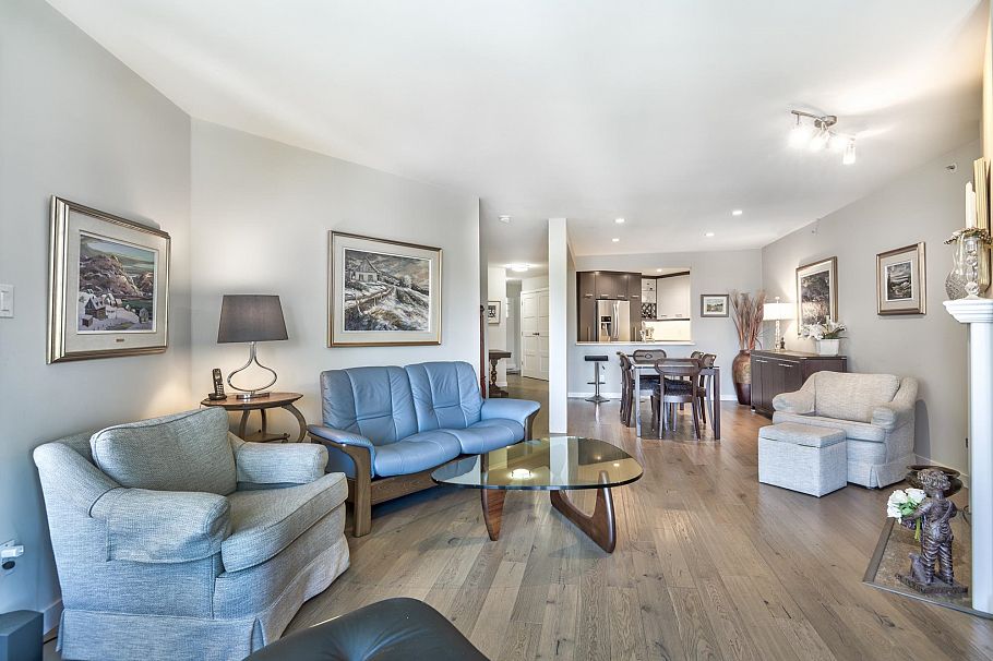310 1236 W 8th Avenue Vancouver, BC - 8