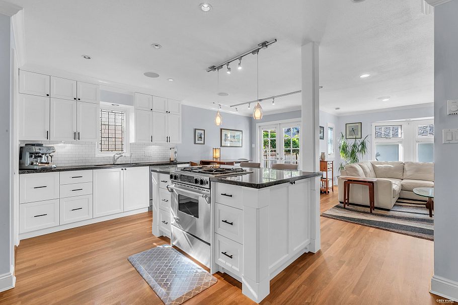 1823 Creelman Avenue Vancouver, BC - 12